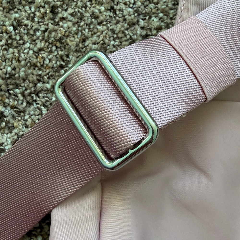 lululemon Pink Crossbody Sling Bag mint backpack - Picture 4 of 8